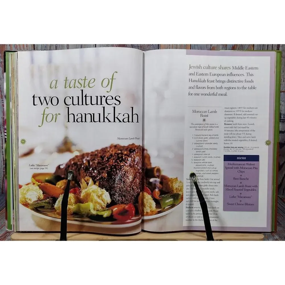 Celebrate the‎ Season 2002 Hardcover Book by Better Homes and Gardens